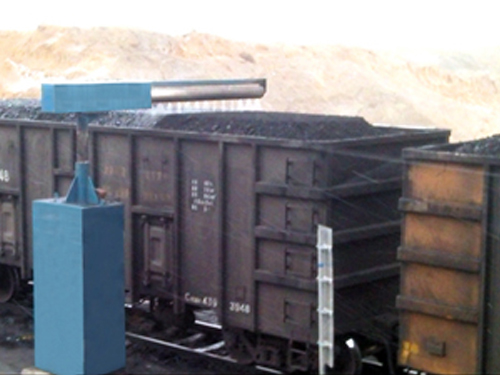 運(yùn)煤車(chē)防凍液噴灑裝置