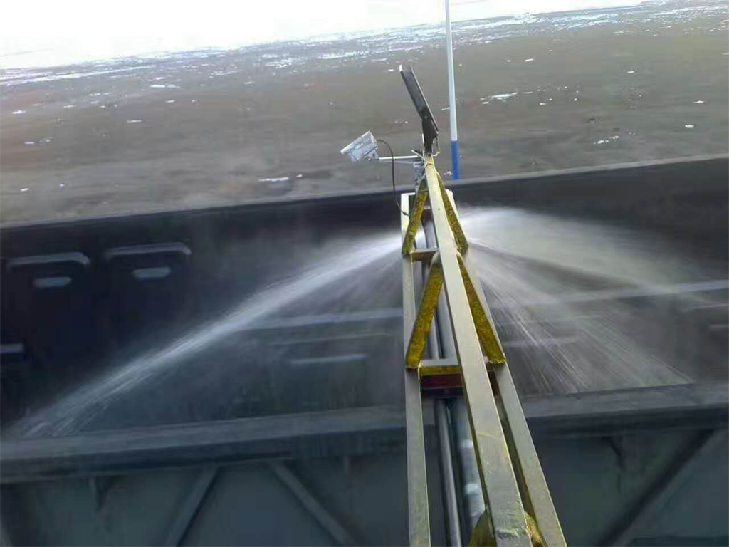 <b>運(yùn)煤車(chē)防凍液噴灑裝置</b>